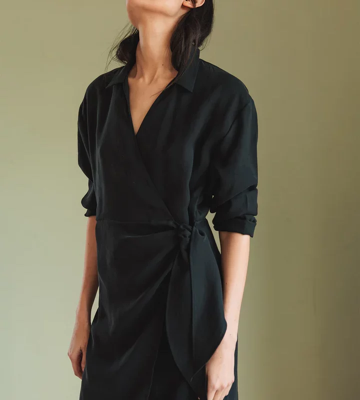 VESTIDO DRAPEADO ANUDADO