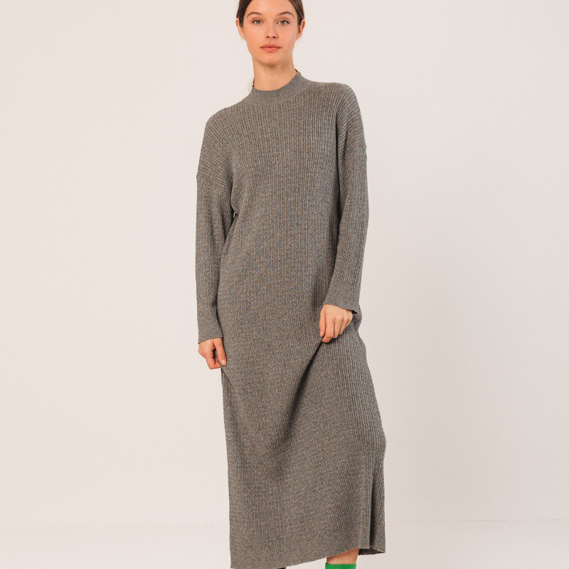 Vestido amplio ochos