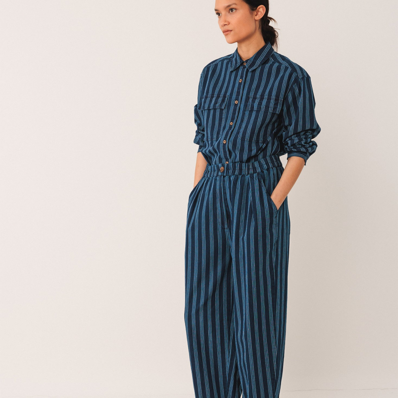 Pantalón baggy engomado