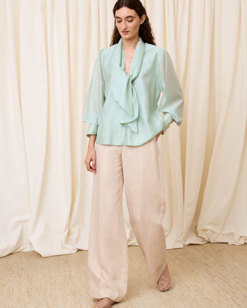 Blusa escote pico - Imagen 2