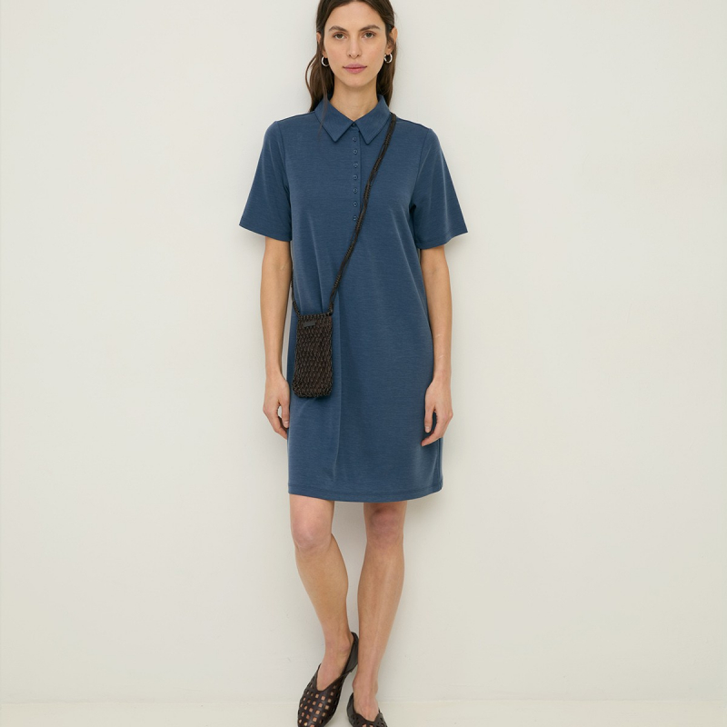 Vestido corto cuello polo