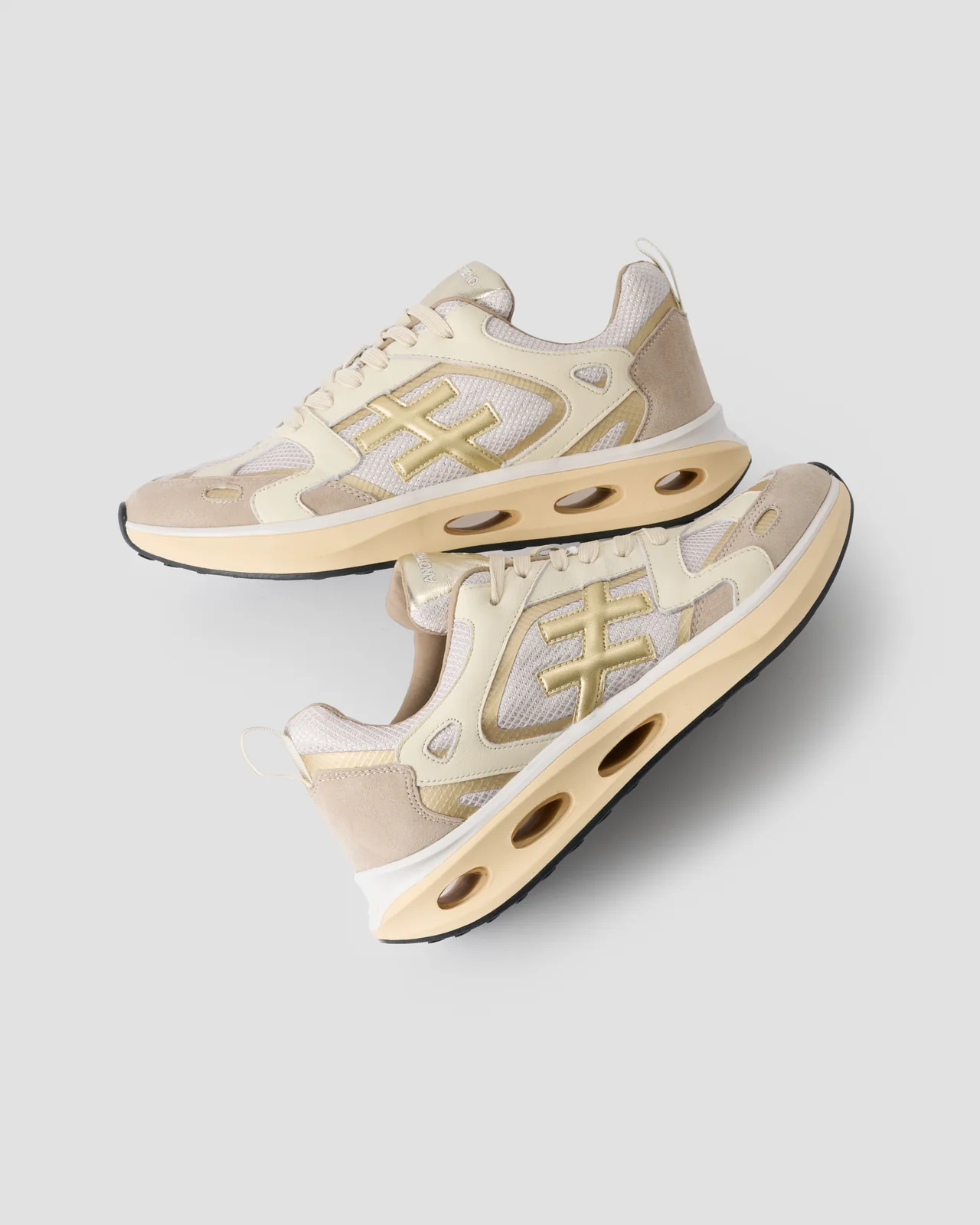 Deportiva multiplatino