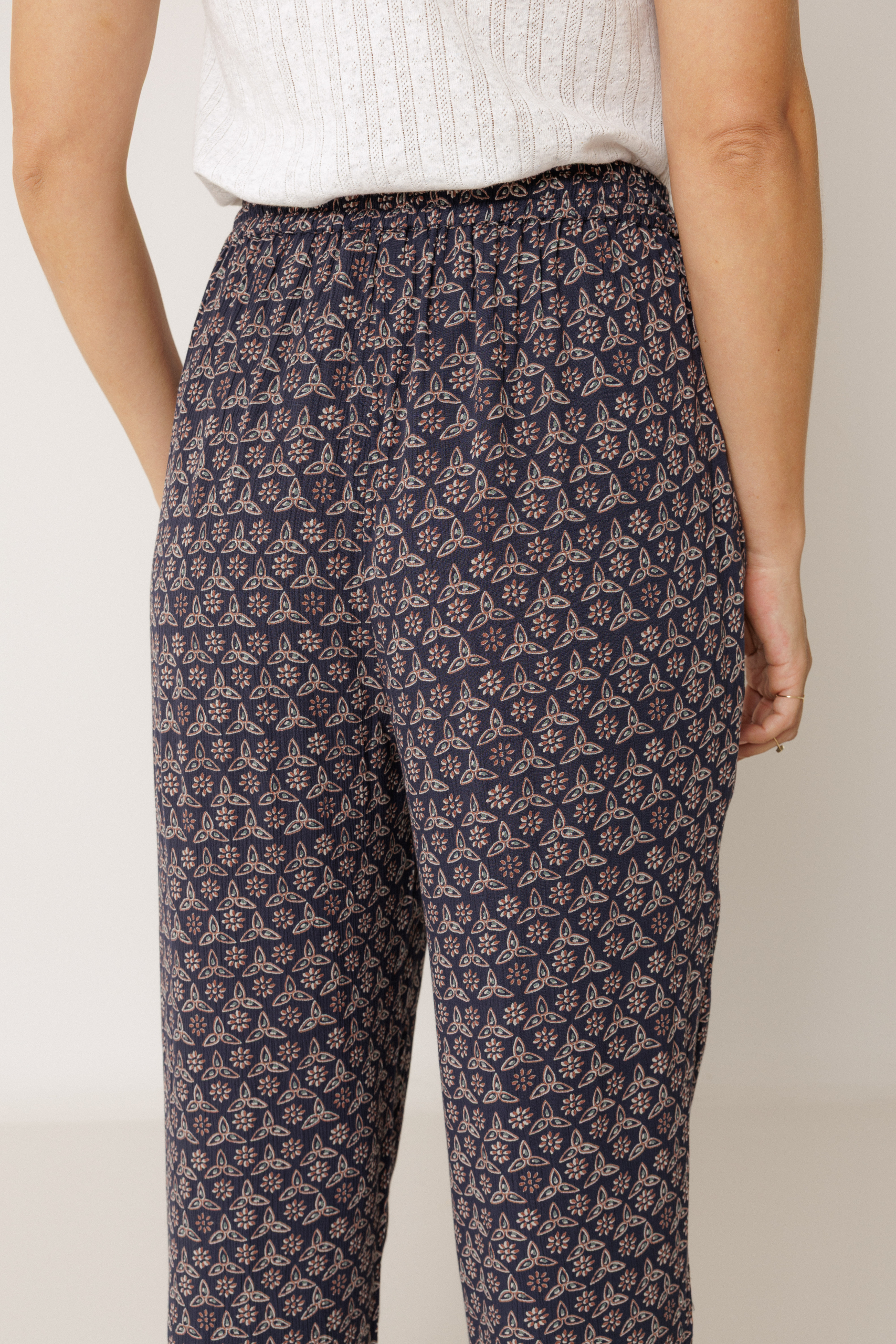 Pantalón estampado fluido - Imagen 3