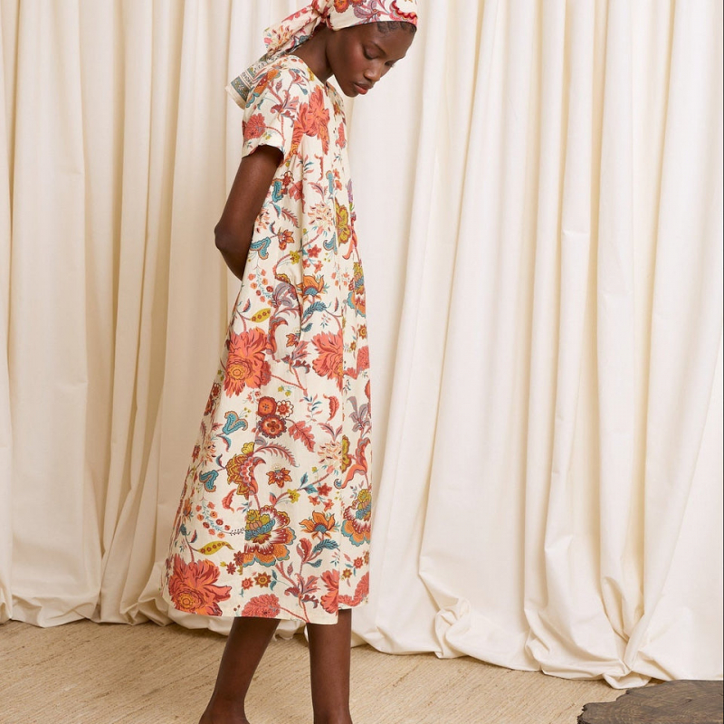 Vestido de flores con lentejuelas