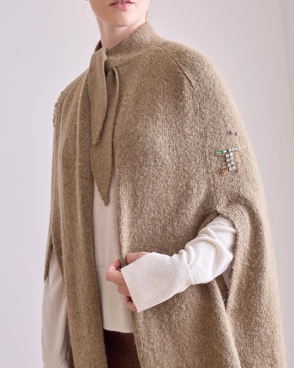 Capa de alpaca kaki - Imagen 3